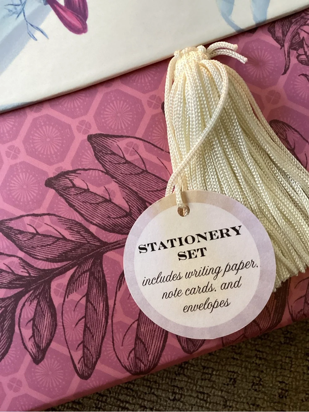Stationary New, Thank You Cards, in a Purse shaped magnetic box